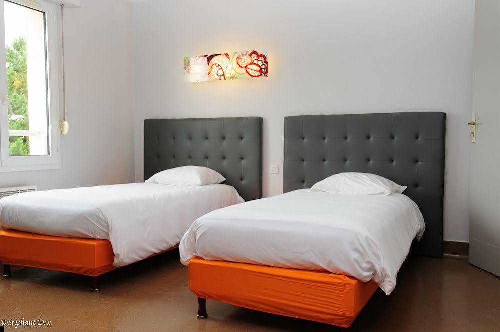 As Hotel Orleans Nord Artenay Bagian luar foto